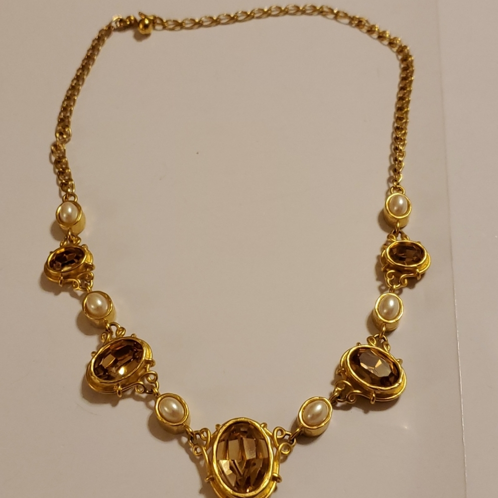 Necklace, Pearls and Citrine, 18 inches, Goldtone